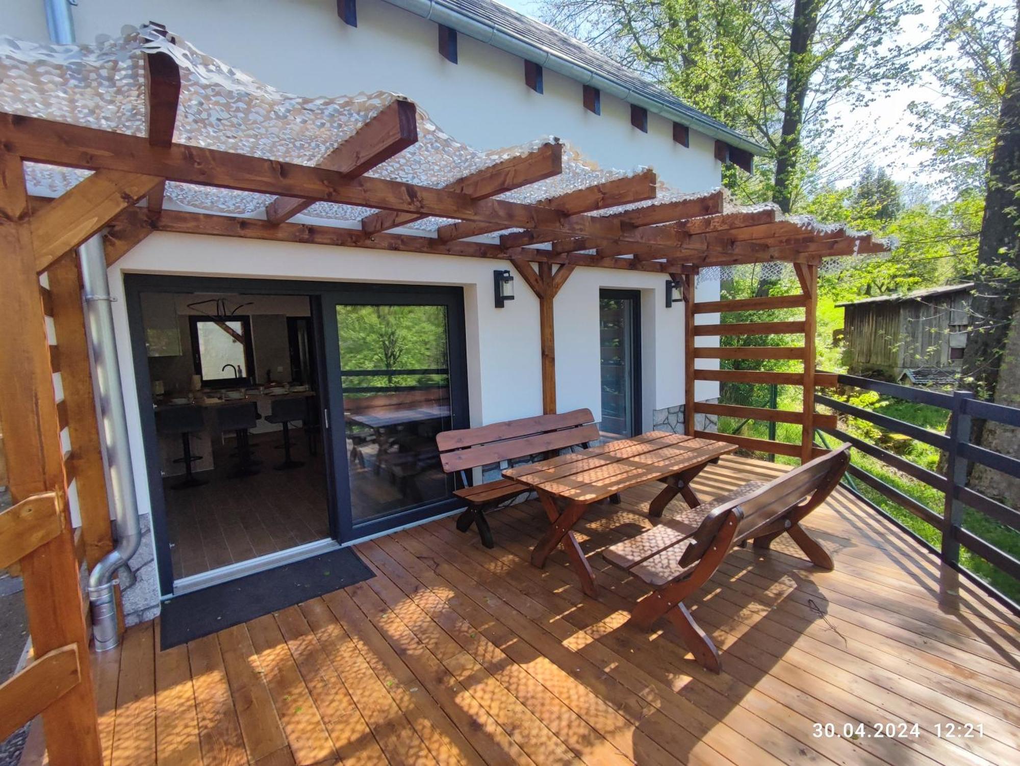 Izerski W Gorach Z Tarasem Holiday home *